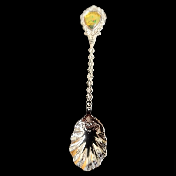 Three Vintage Minnesota souvenir spoons - Picture 7 of 10